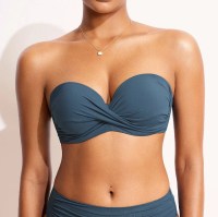 a band type bandeau bikini top featuring a twist in the ruched fabric at the center